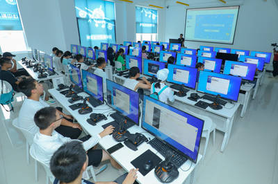 山东省青少年走进淄博国防教育基地 科技强军，人才报国